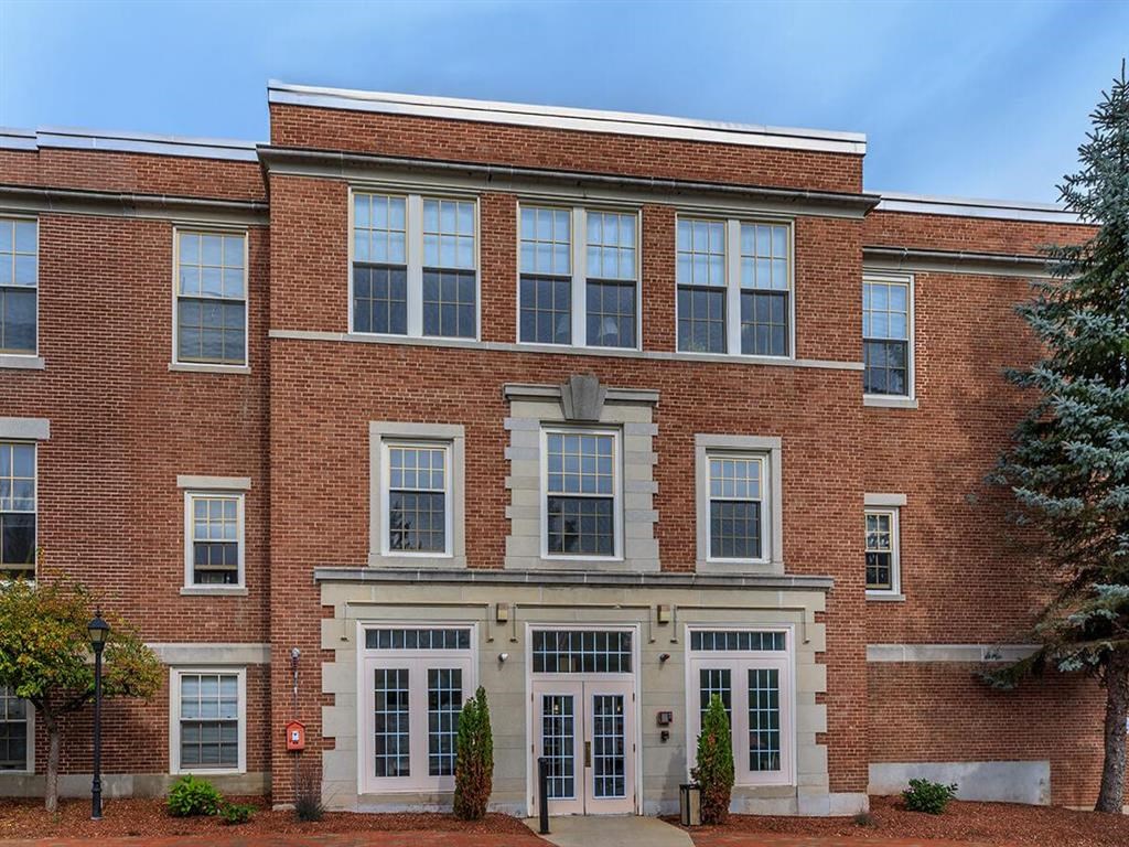 The Meetinghouse at Goffstown Apartments in Goffstown, NH